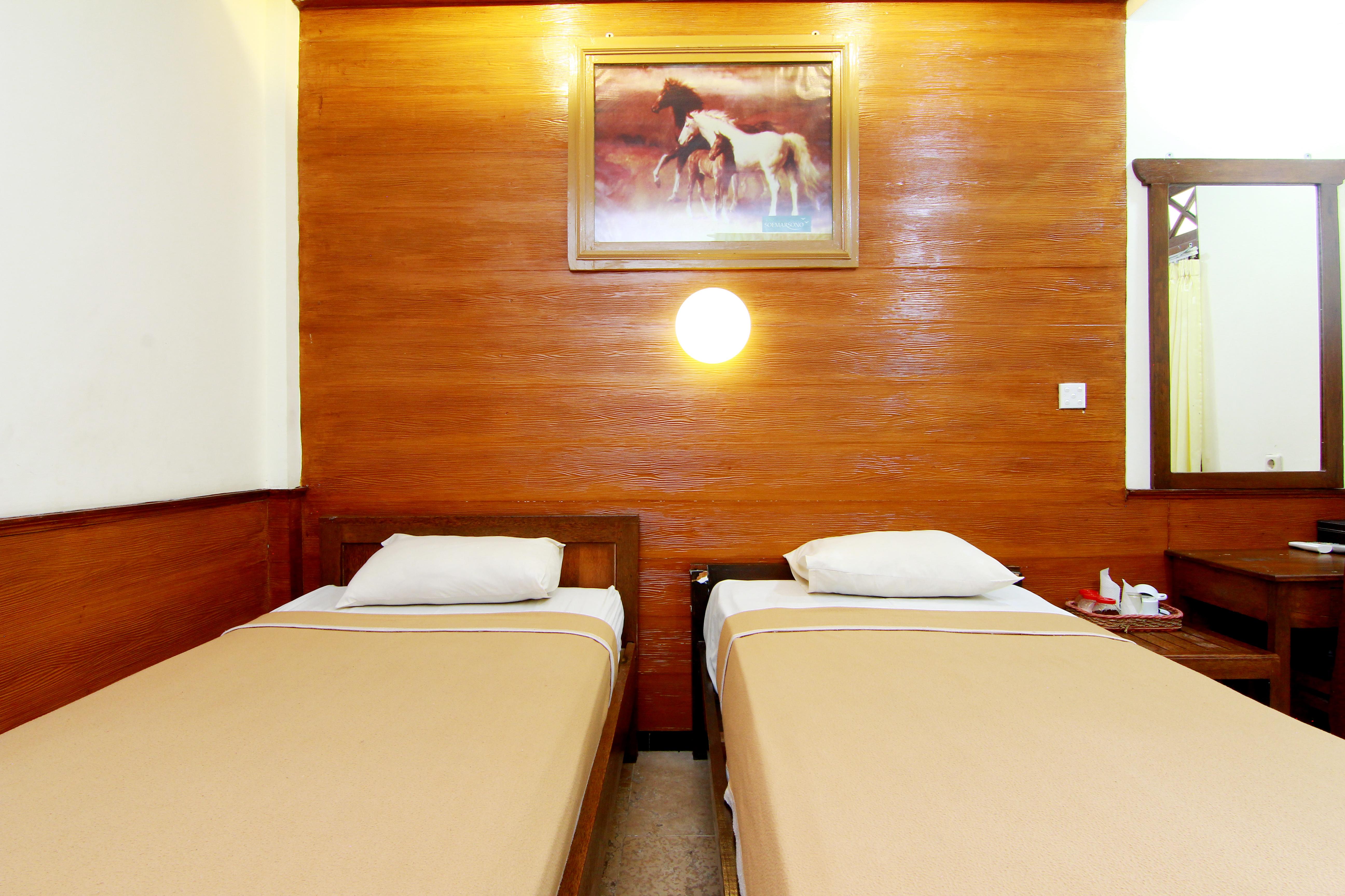 The Soemarsono Hotel Maguwo Exterior photo