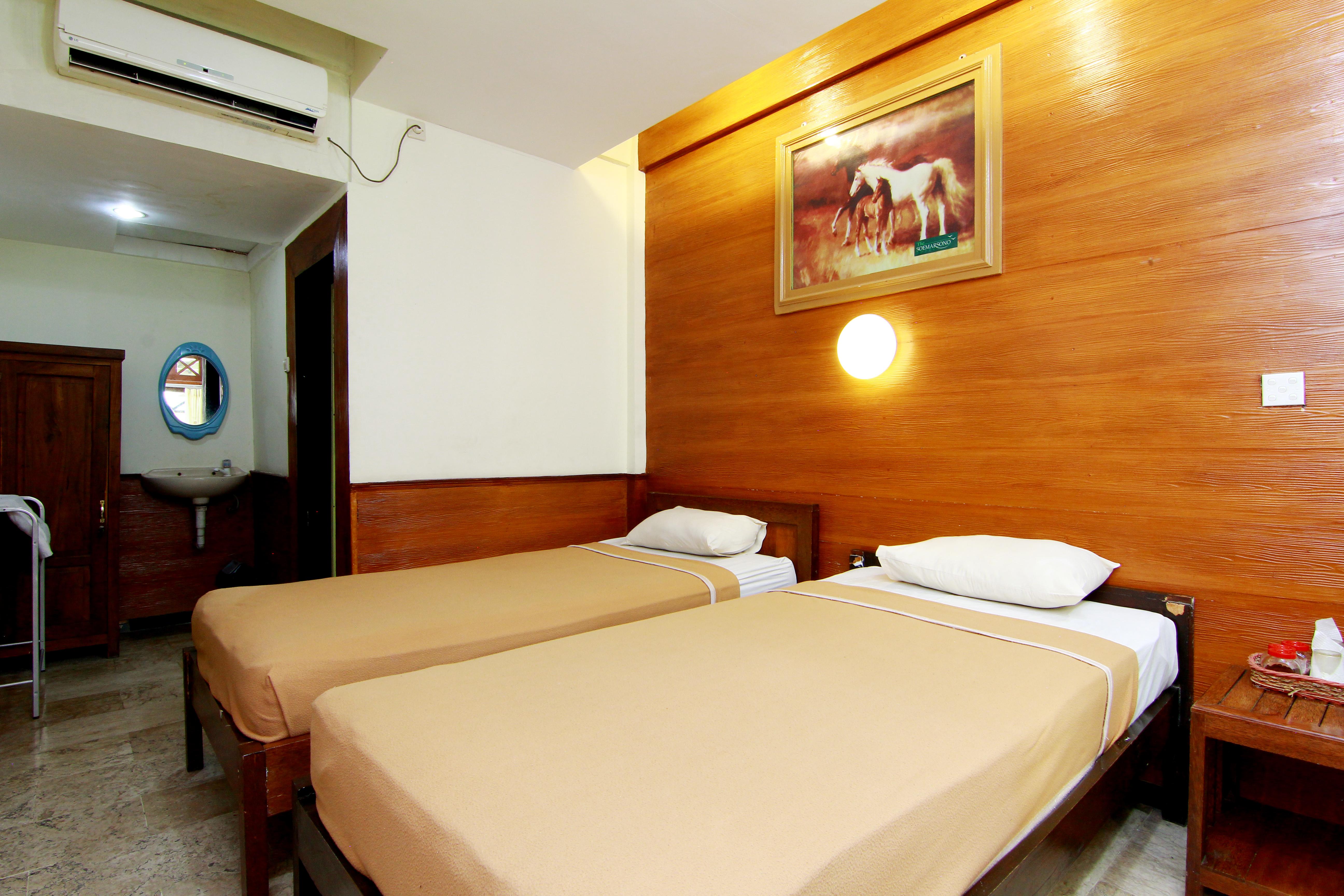 The Soemarsono Hotel Maguwo Exterior photo