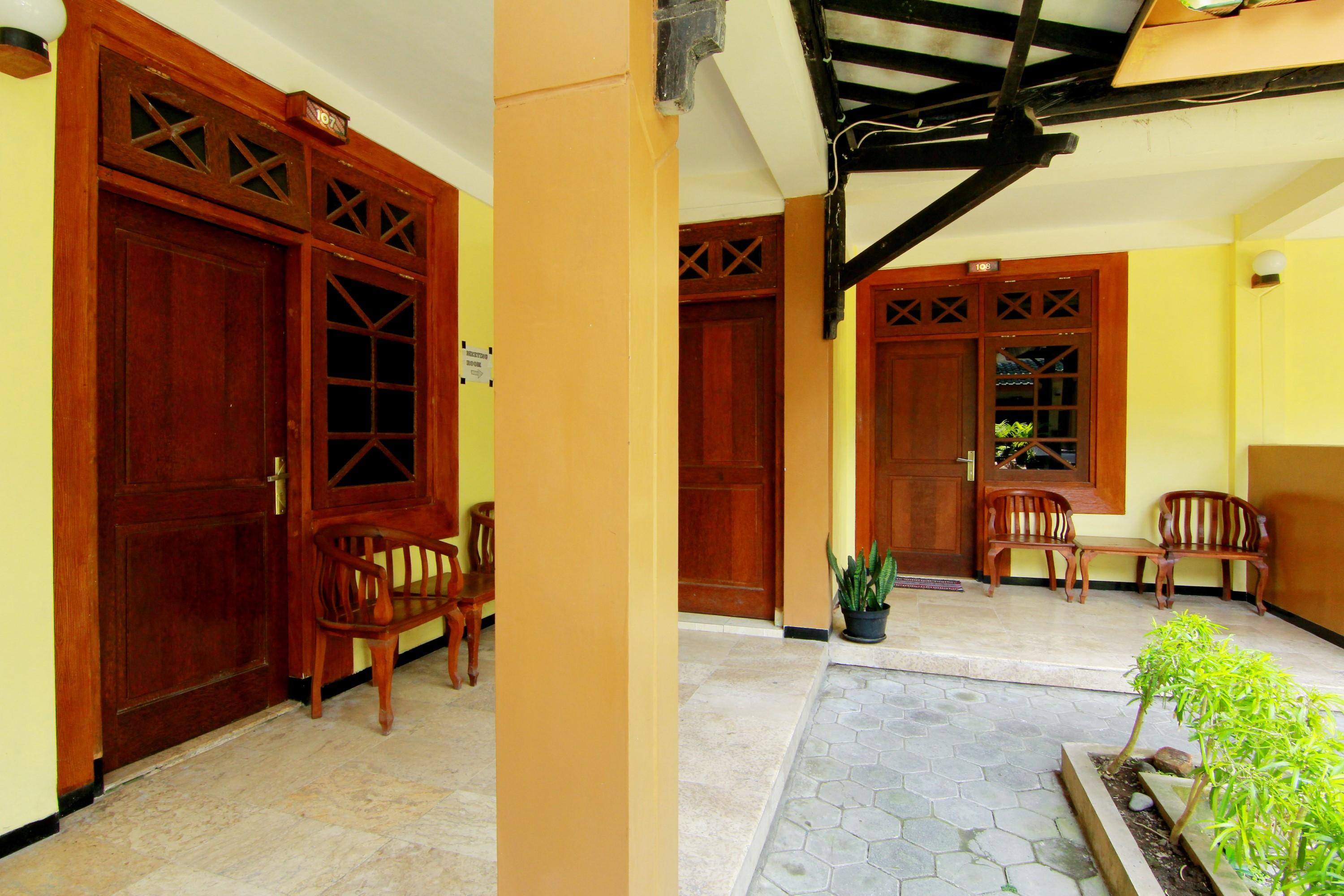 The Soemarsono Hotel Maguwo Exterior photo